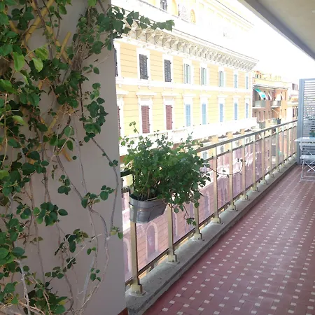 La Casa Sul Mare Bed & Breakfast 4*